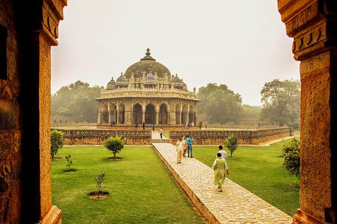 Full Day Old and New Delhi Private Tour with Guide - Humayun’s Tomb: a world heritage stop with a garden-tomb feel