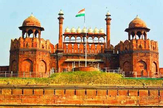 Full Day Private City Tour Including New and Old Delhi - India Gate and New Delhi drive-past photo moments