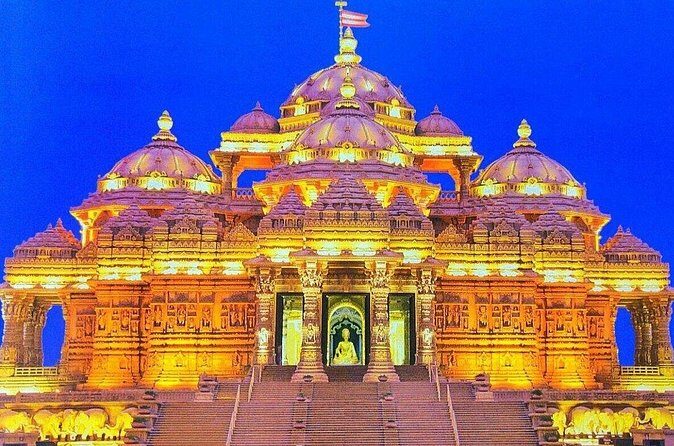 Full Day Private City Tour Including New and Old Delhi - Red Fort and Chandni Chowk: Mughal power to street life
