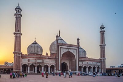 Full Day Private Delhi Sightseeing Tour with Local Guide - Chandni Chowk: Spice markets, street life, and a rickshaw ride