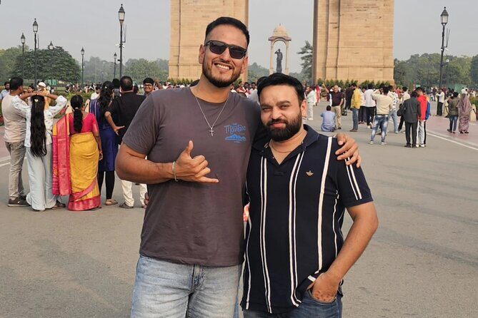 Full Day Private Guided Delhi City tour by Car with Guide - Humayun’s Tomb (UNESCO): what to notice beyond the main view