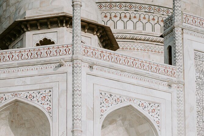 Full Day Private Tour to Taj Mahal and Agra Fort from Delhi - Agra Fort at Midday: Akbar’s Mughal Power Center