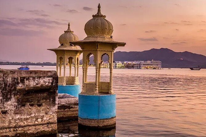 Full-Day Private Udaipur Three wheeled Tuk Tuk Sightseeing - Why a private tuk tuk in Udaipur feels different