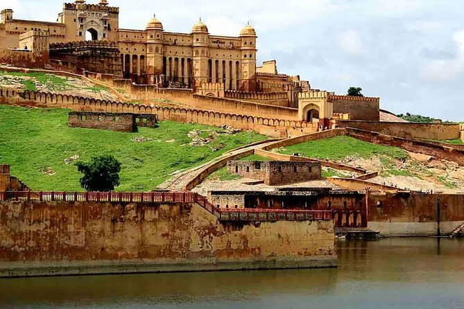 Full Day Sightseeing Jaipur Tour by Car With Guide Include Lunch - A day in Jaipur that doesn’t waste your time