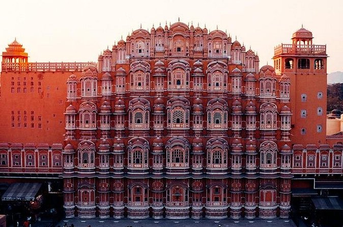 Full Day Sightseeing Jaipur Tour by Car With Guide Include Lunch - Isarlat (Sargasuli) Tower: Vaastushaastra design and height