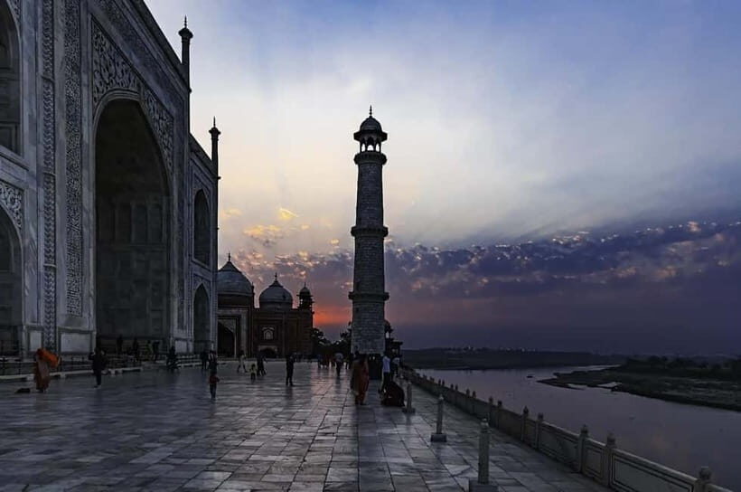 Full-Day Tour of Agra with Sunrise & Sunset at Taj Mahal - Why a sunrise-to-sunset Taj tour in Agra actually makes sense