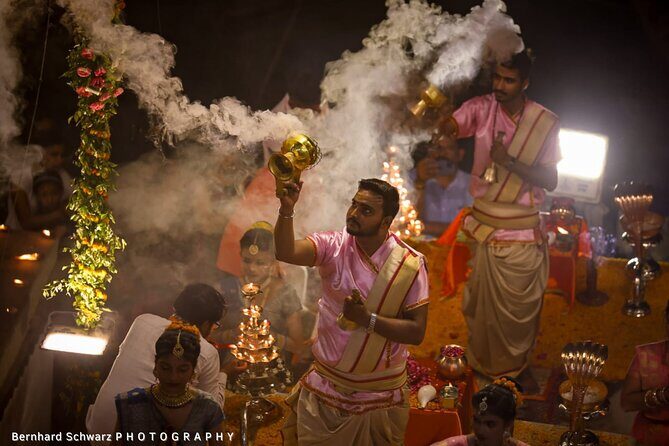 Golden Hour in Varanasi Sunset Walk and Ganga Aarti - Timing Tips for a Smooth Golden Hour Experience