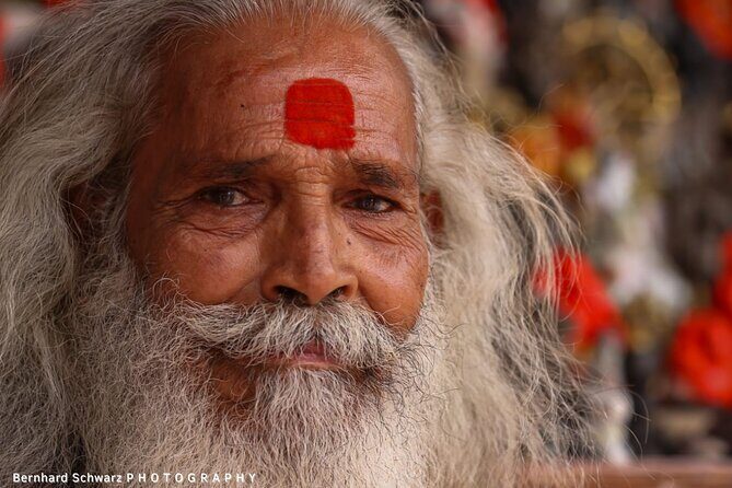 Golden Hour in Varanasi Sunset Walk and Ganga Aarti - The Manikarnika Ghat Stop: Cremation Rites and Spiritual Weight