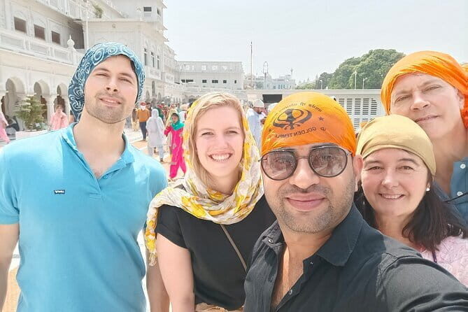 Golden Temple ( Private tour ) - The South Gate: where the old town energy meets devotion