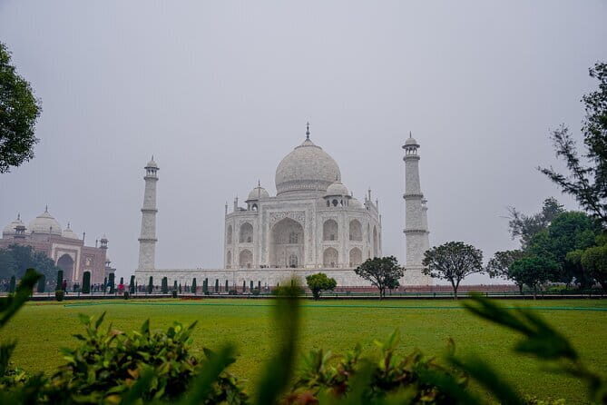 Golden Triangle 3 days Tour to Delhi Agra and Jaipur - Driving into Agra: what you should expect on the transition day