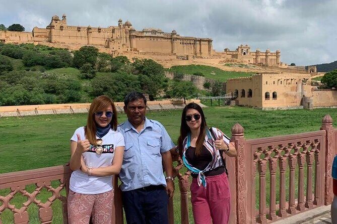 Golden Triangle Tours - Day 1 in New Delhi: a practical setup day