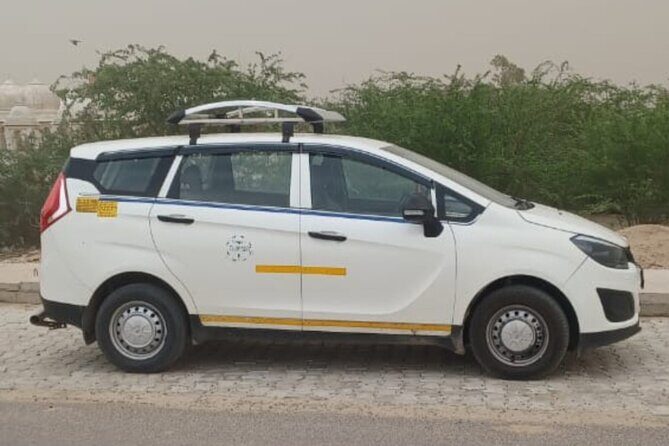 Golden Triangle Trip Delhi, Agra, Jaipur. Private driver and car. - Fatehpur Sikri: A Change of Pace in the Same Route