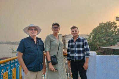 Guide francophone à varanasi - Rakesh - Nepali Temple: Quiet Stops That Teach You How to Look