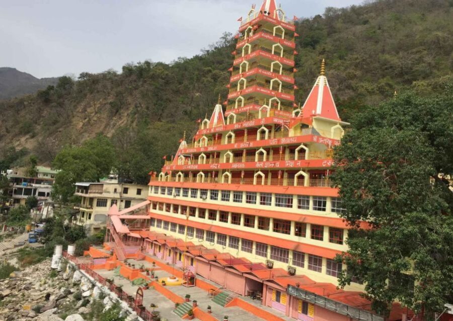 Guided Ashram Walk Tour in Rishikesh with a local - Key things to know before you book