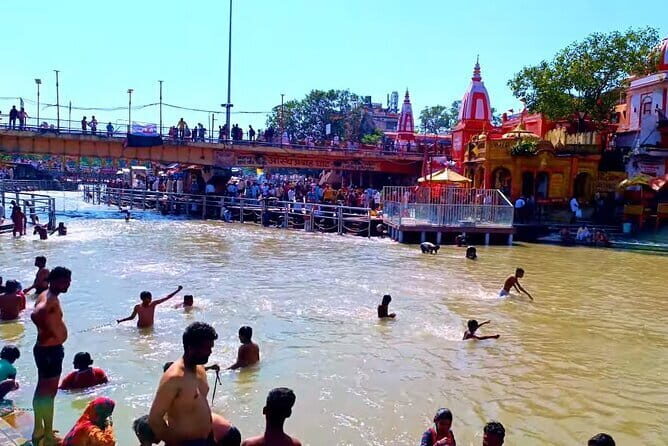 Guided Haridwar Walk with Ghats & Evening Ganga Aarti - Why a 2:00 pm Haridwar walk works so well