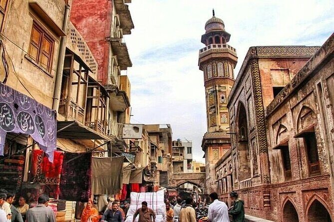 Guided Heritage Walk of Amritsar - How to pace your day: starting near Town Hall and ending at the Golden Temple