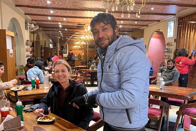 Guided Jaipur Heritage & Food Walk with Shopping - Sahu Tea to Badi Chaupar markets: snacks, shopping energy, and craft details