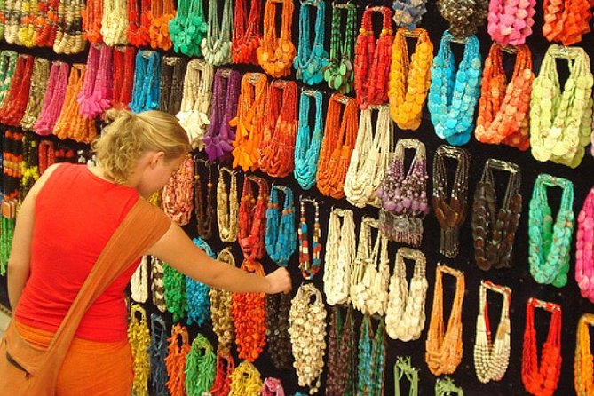 Guided Shopping Tour of Old Delhi and New Delhi - Connaught Place: Classic Architecture Meets Easy Shopping