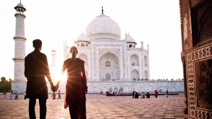 Guided Sunset Tour Of Taj Mahal with Skip-The-Line Entry - Key highlights at a glance