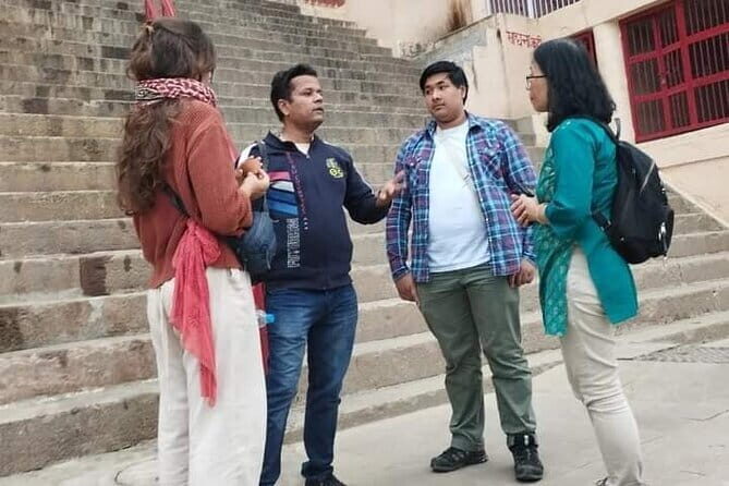 Guided Walking Tour of Ghats and Galis of Varanasi by VLT - Thatheri Bazaar: the old alleys and Sherwali Kothi photo moment