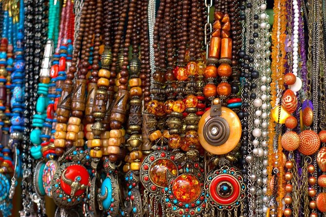 Half Day Delhi Shopping Tour With Shopping Consultant - Key moments you’ll notice right away