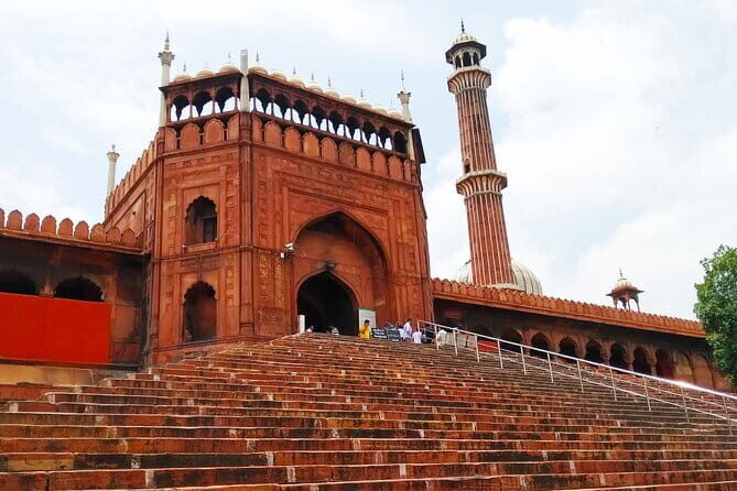 Half-Day Private Walking Tour of Old Delhi - Key highlights on foot in Shahjahanabad