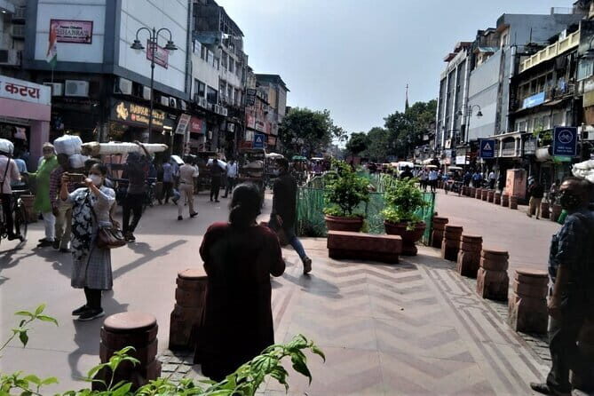 Half-Day Private Walking Tour of Old Delhi - Why Old Delhi works best on a walking route