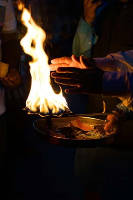 Haridwar: Ganga Aarti Ceremony Tour at Har Ki Pauri Ghat - Price and Logistics: Is $25 Good Value?