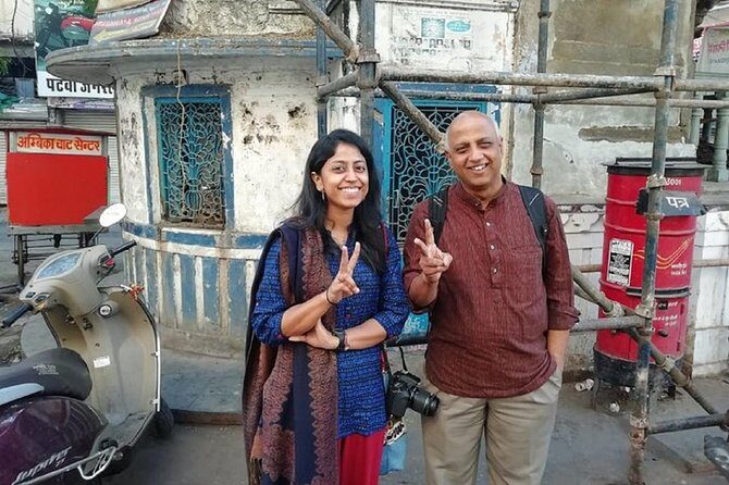 Heritage & Cultural Walk of Udaipur (2 Hours Guided Walking Tour) - City Palace over Lake Pichola and Tripolia Gate’s 1711 arches