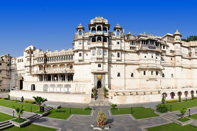 Heritage & Cultural Walk of Udaipur (2 Hours Guided Walking Tour) - Price, group size, and what $13.05 buys you
