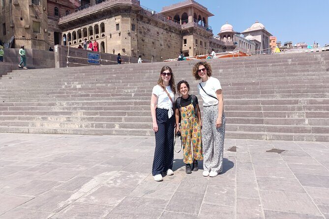 Heritage Walking Tour in Varanasi - Stop 4: Domraja Palace and the people tied to the cremation grounds