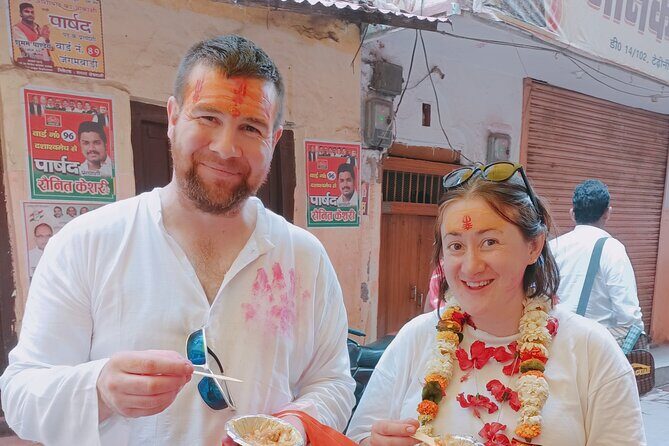 Heritage Walking Tour in Varanasi - Stop 1: Kashi Vishwanath Temple and the Shiva pilgrimage pull
