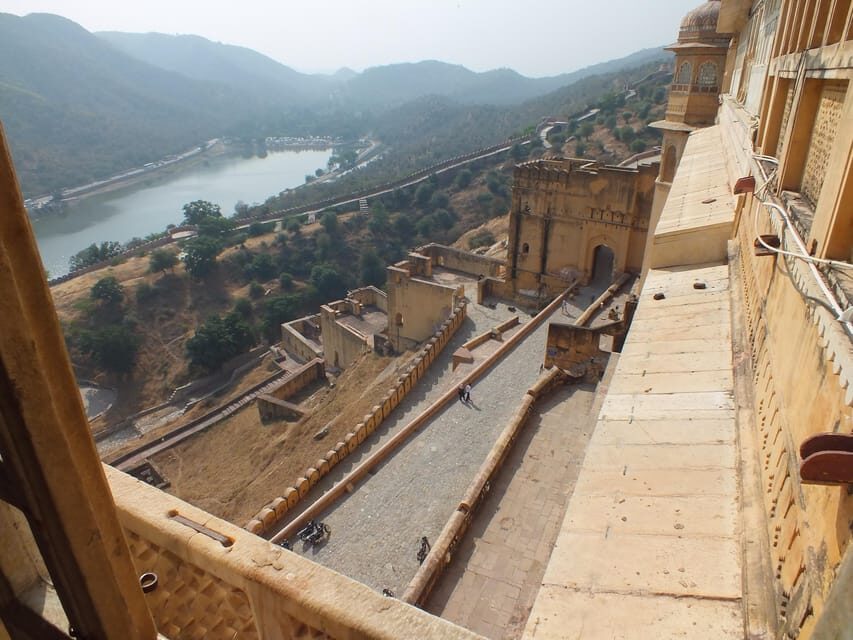 Highlights of Jaipur City on a Full Day Tour by Private Car - Lunch, Local Markets, and Albert Hall Museum Time