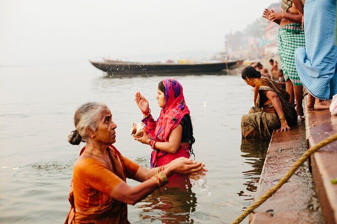 Immerse yourself in Varanasi's essence. 2 Days Tour - Day 2 before dawn: sunrise boat ride at Dashashwamedh