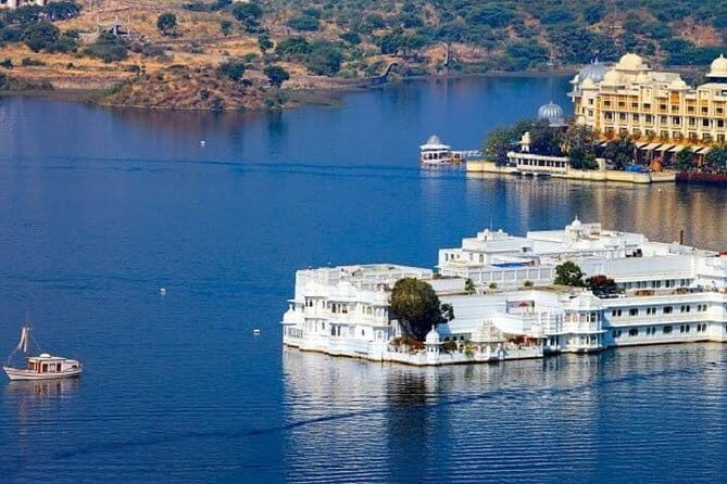 Jagmandir Island And Sunset Boat Ride On Lake Pichola, Udaipur Without Transfers - Making the most of your hour inside the heritage hotel