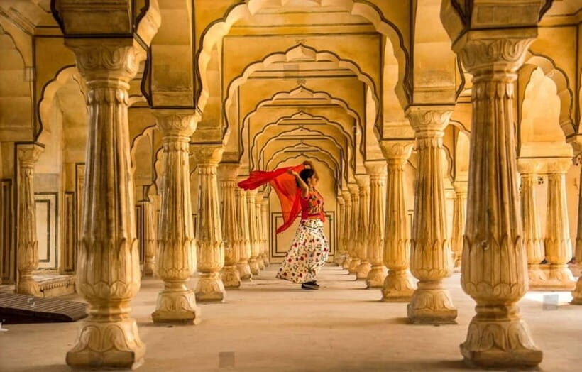 Jaipur: 2-Day City Sightseeing Tour with Cab & Guide - Day 1: Hawa Mahal, City Palace, Jantar Mantar, Albert Hall, Birla Mandir, Patrika Gate