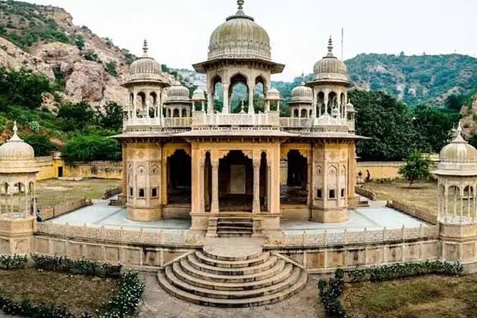 Jaipur 2 Day Private Car Tour - Day 1: Amber Fort, Jaigarh, Nahargarh—forts that actually justify their stairs