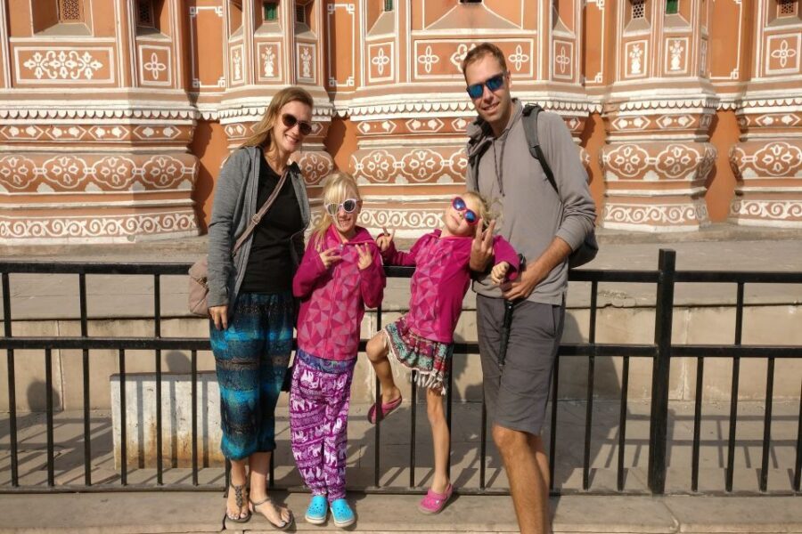 Jaipur: 2-Hour Cultural Walking Tour - Getting oriented at Wind View Cafe and starting the route clean