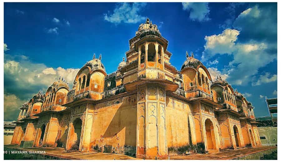 Jaipur: Ajmer & Pushkar Day Trip with Lunch & Camel ride - Pushkar Bazaar shopping: handicrafts, jewelry, and quick finds