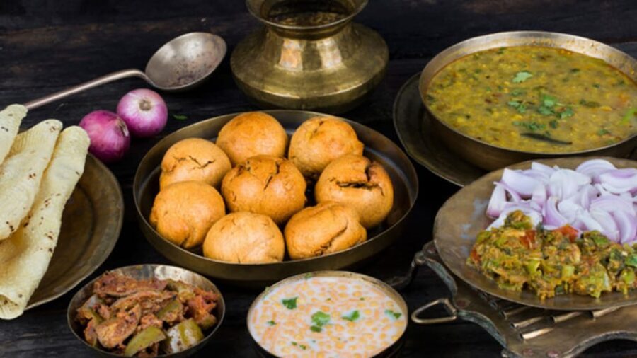 Jaipur: Amber Fort Light & Sound Show with Dinner - Who this works best for (and who may not love it)