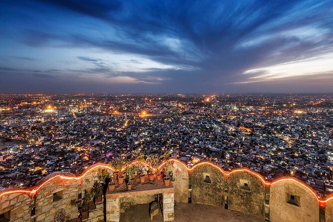 Jaipur by Night Evening Tour with Nahargarh Fort Views - Pink City Gates and Street Corners: New Gate and Tripolia Gate