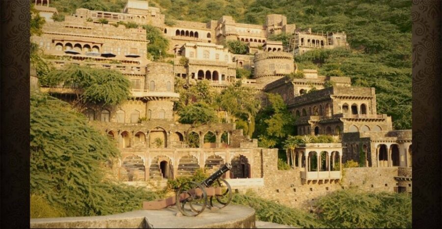 Jaipur: Chand Baori & Bhangarh Fort tour - All Inclusive - Bhangarh Fort: 17th-century ruins, king’s palace spaces, and the legend layer