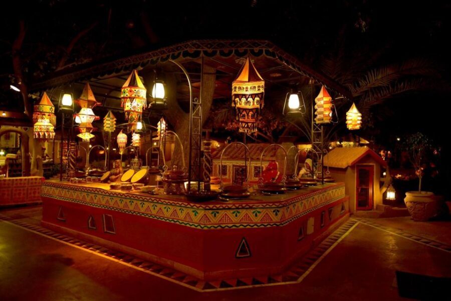 Jaipur: Chokhi Dhani Local Village Experience - The Visual Details: Paintings, Wall Decorations, and Costume Style
