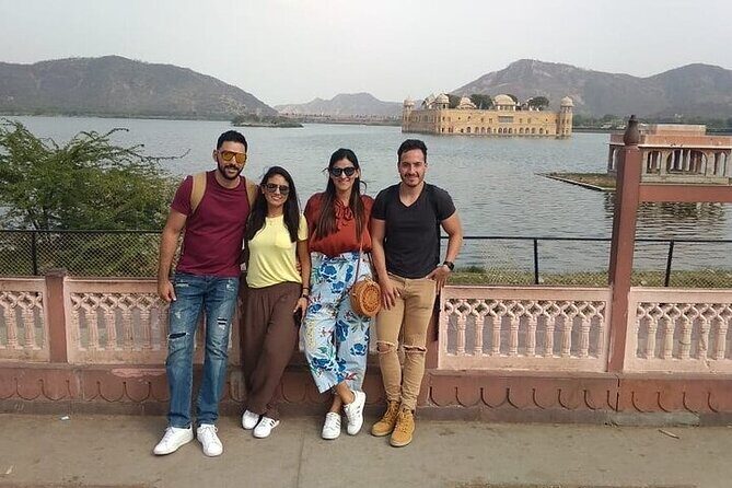 Jaipur City- 3 Day Private Tour With Day-Trip To Pushkar - Day 1: Galtaji monkeys, Albert Hall, and a sunset from Nahargarh Fort