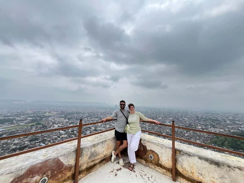 Jaipur: City Tour Full-Day Sightseeing with Guide - Local lunch time: recharge without losing the day