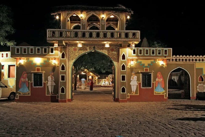 Jaipur: Cultural Evening Tour & Dinner at Chokhi Dhani - Key things you’ll notice at Chokhi Dhani