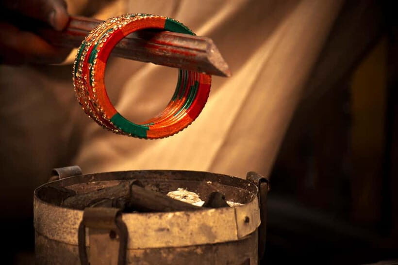 Jaipur: Cultural Tour with Artisan Craft Experiences - Lunch Break: Rajasthani Food Stops You From Turning Into a Robot