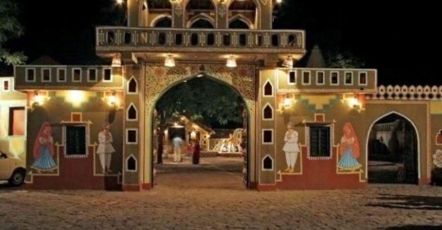 Jaipur Evening Tour Chokhi Dhani village culture with dinner - The Short Old Jaipur Shopping Stop Before Dinner