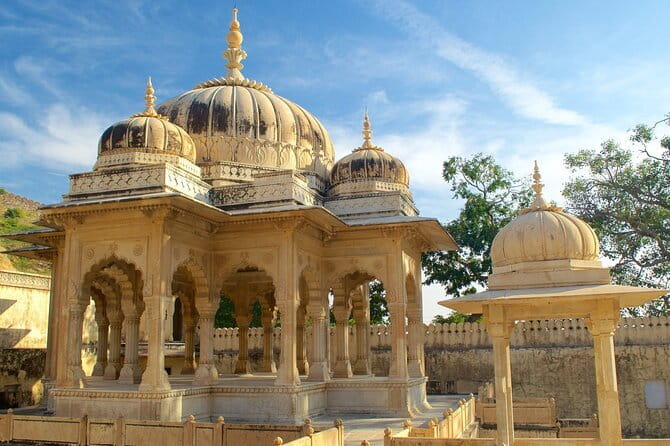 Jaipur Full Day Heritage of Pink City Tour By Tuk Tuk With Chai - How the private tuk tuk plan changes your Jaipur day