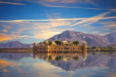 Jaipur Full Day Heritage of Pink City Tour By Tuk Tuk With Chai - Hawa Mahal and the first taste of pink-city architecture